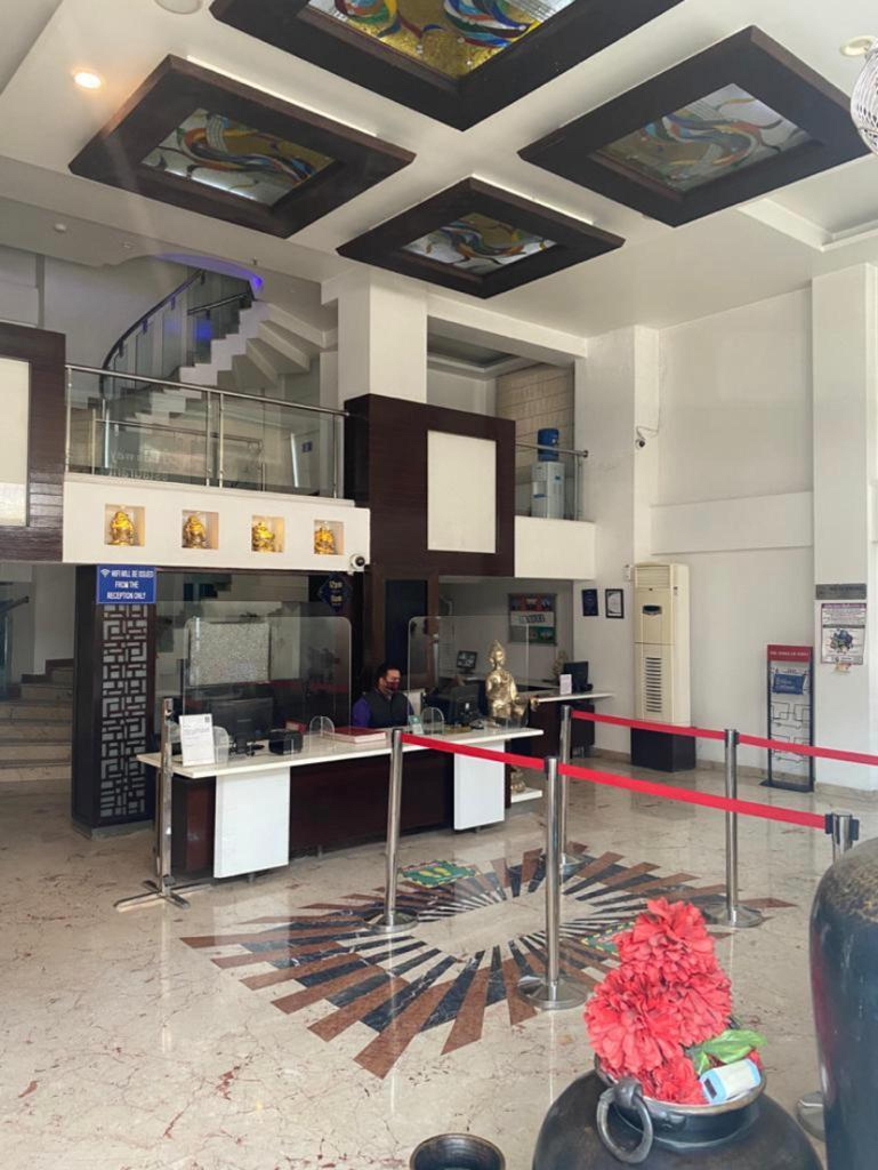 Hotel Le Roi Near New Delhi Railway Station Exteriör bild