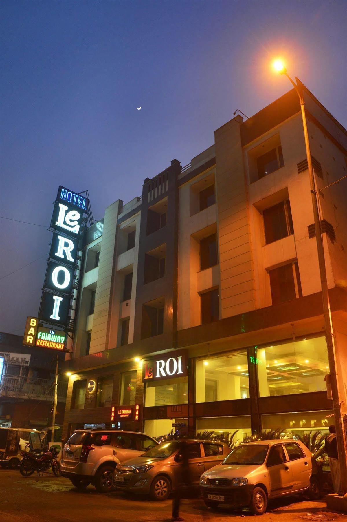 Hotel Le Roi Near New Delhi Railway Station Exteriör bild